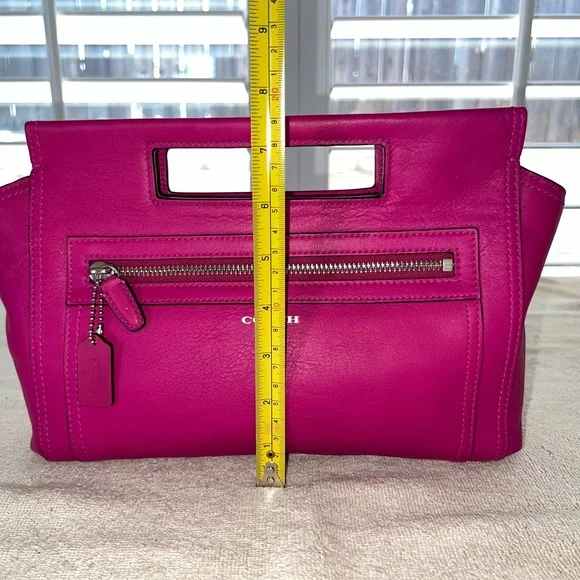 Coach Basket Clutch - 48012 - Picture 2 of 12